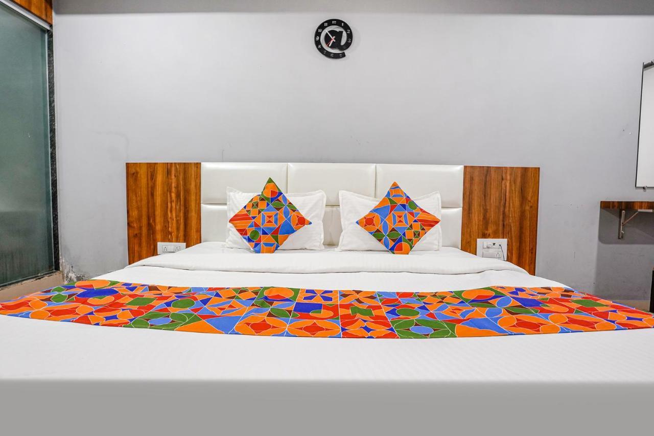 Fabhotel The Valentine - Udhna Road Surat Dış mekan fotoğraf